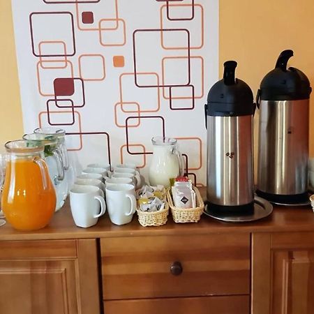 Pizzeria Alzbetka Hotel Strecno Luaran gambar