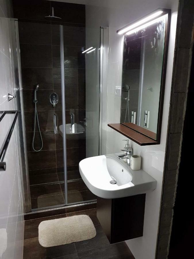 Pizzeria Alzbetka Hotel Strecno Luaran gambar